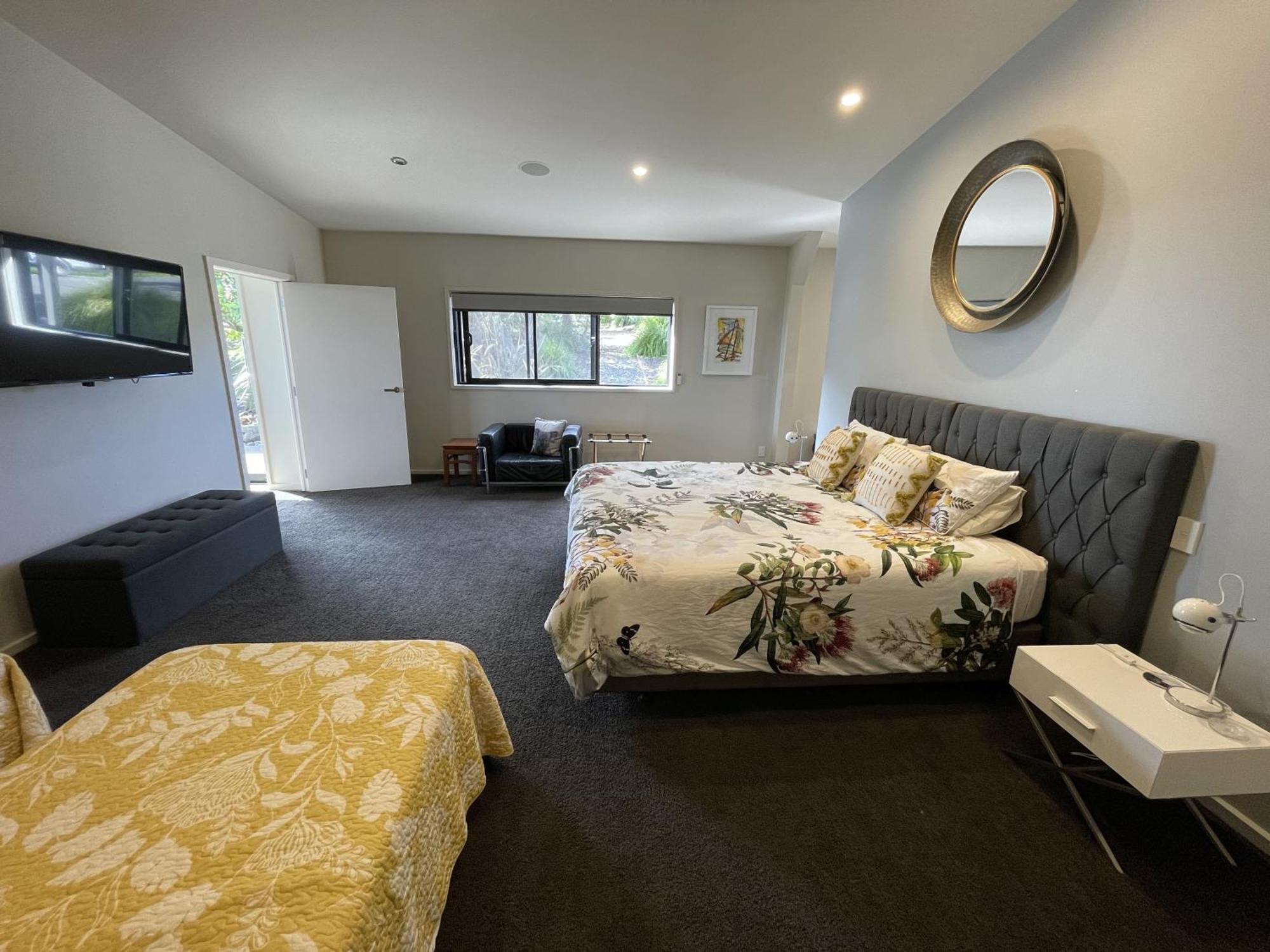 Matapouri & Tutukaka Spectacular Coastal Views- Aroha Luxury Guest Suite Extérieur photo